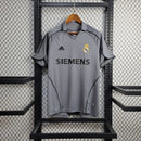 Camisa Real Madrid Retrô 05/06 Away